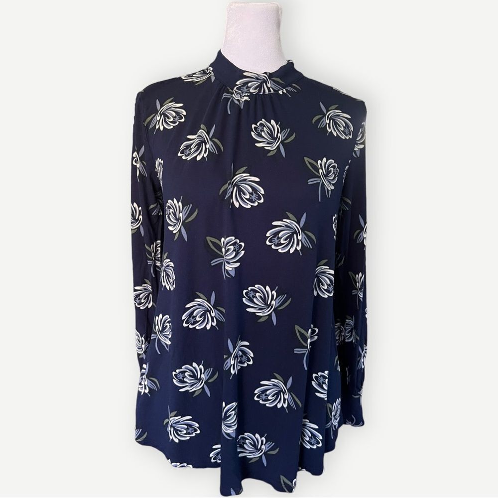 Ann Taylor LOFT Outlet Long Sleeve High Neck Flower Print Key Hole Blouse. Small
